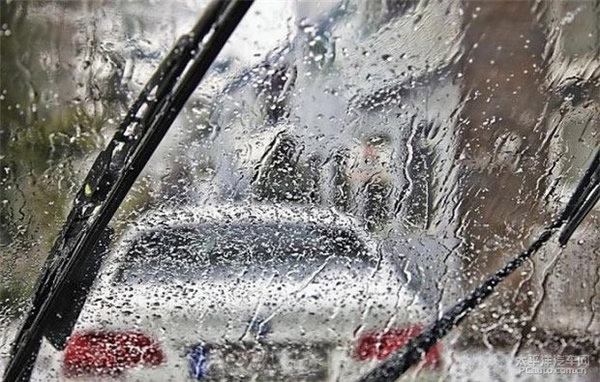 科目二、科目三遇到下雨天應(yīng)該怎樣做？考試順利會(huì)通過