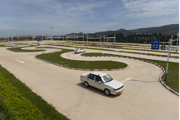 做到兩點(diǎn)，輕松考試，順利拿證